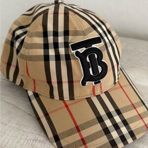Burberry Men’s Checkered Hat
